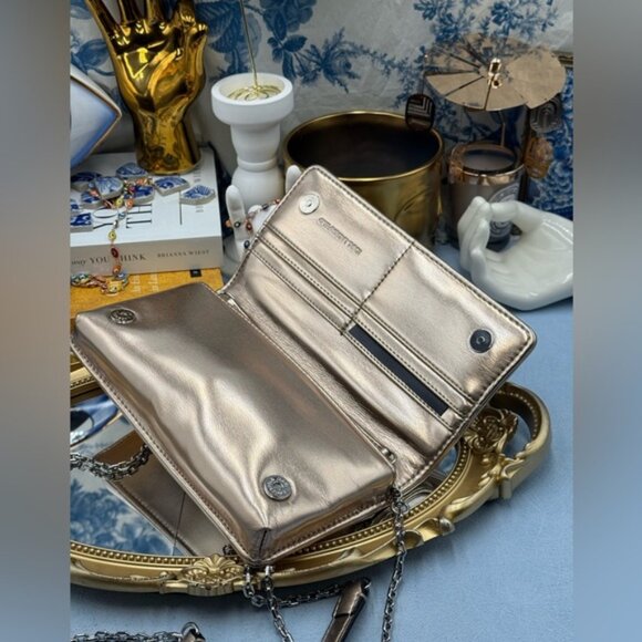 🆕 KARL LAGERFELD PARIS 🧿 NWT K/Kushion Crossbody Wallet, Champagne Metallic - Picture 8 of 15